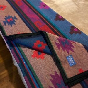 COPY - Pendleton blanket 65” X 80”,Retired, vintage Taos pattern. Firm on price
